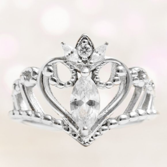 Princess Crown / Tiara Ring, real 925 Sterling Silver Charmed Aroma - Picture 1 of 5